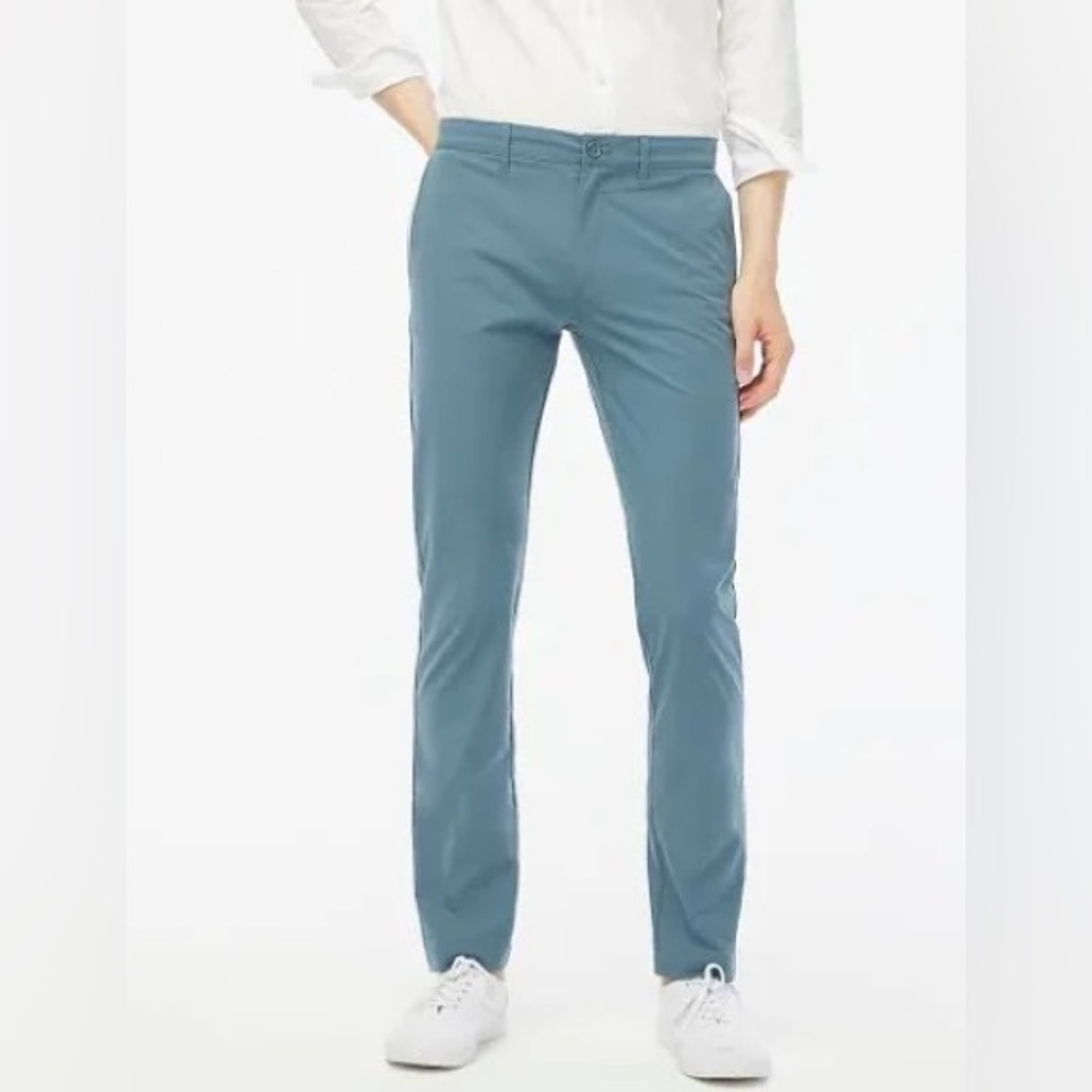 J. Crew Men’s Slim-Fit Tech Chino Pant Size 29 x 32 Blue Gray
Dress Pants